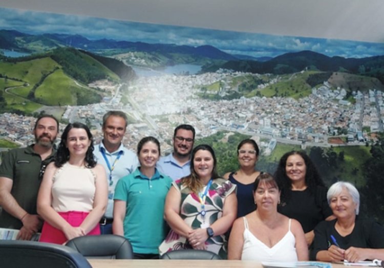 Sebrae-MG reúne com várias lideranças da cidade de Capitólio/MG